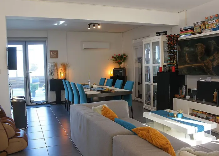 Modern Sea View In With Private Pool