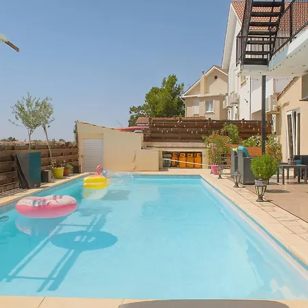 Modern Sea View In With Private Pool ゲストハウス