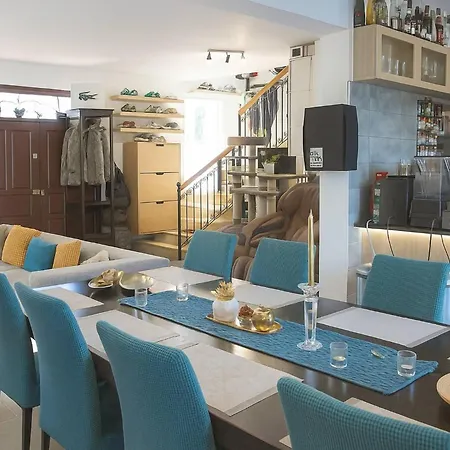 ゲストハウス Modern Sea View In With Private Pool オロクリニ