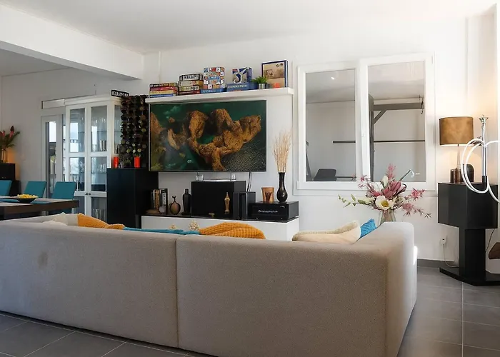 Modern Sea View In With Private Pool *