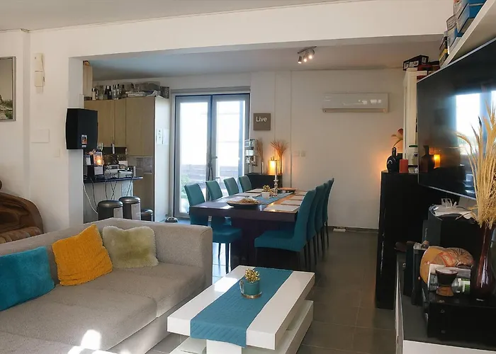 Modern Sea View In With Private Pool Oroklini