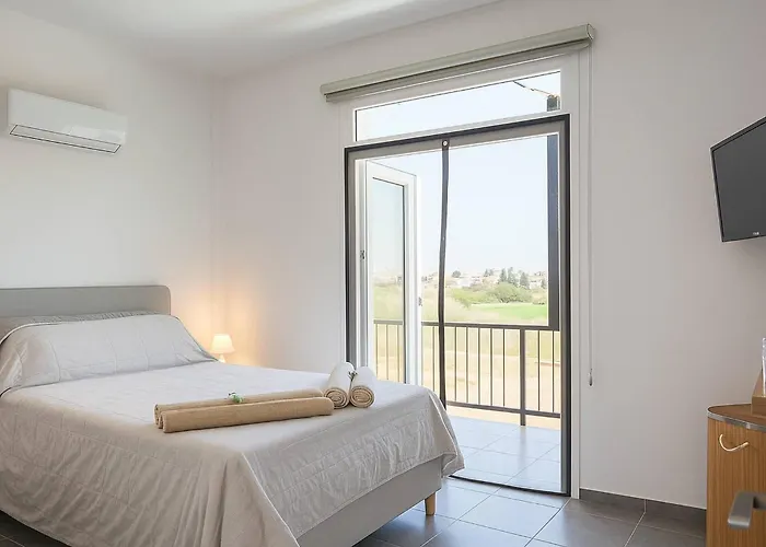 Pensionat Modern Sea View In With Private Pool