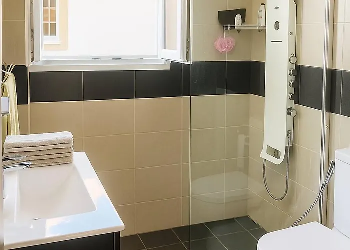 Pensionat Modern Sea View In With Private Pool