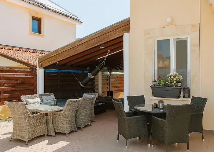 Pensionat Modern Sea View In With Private Pool *